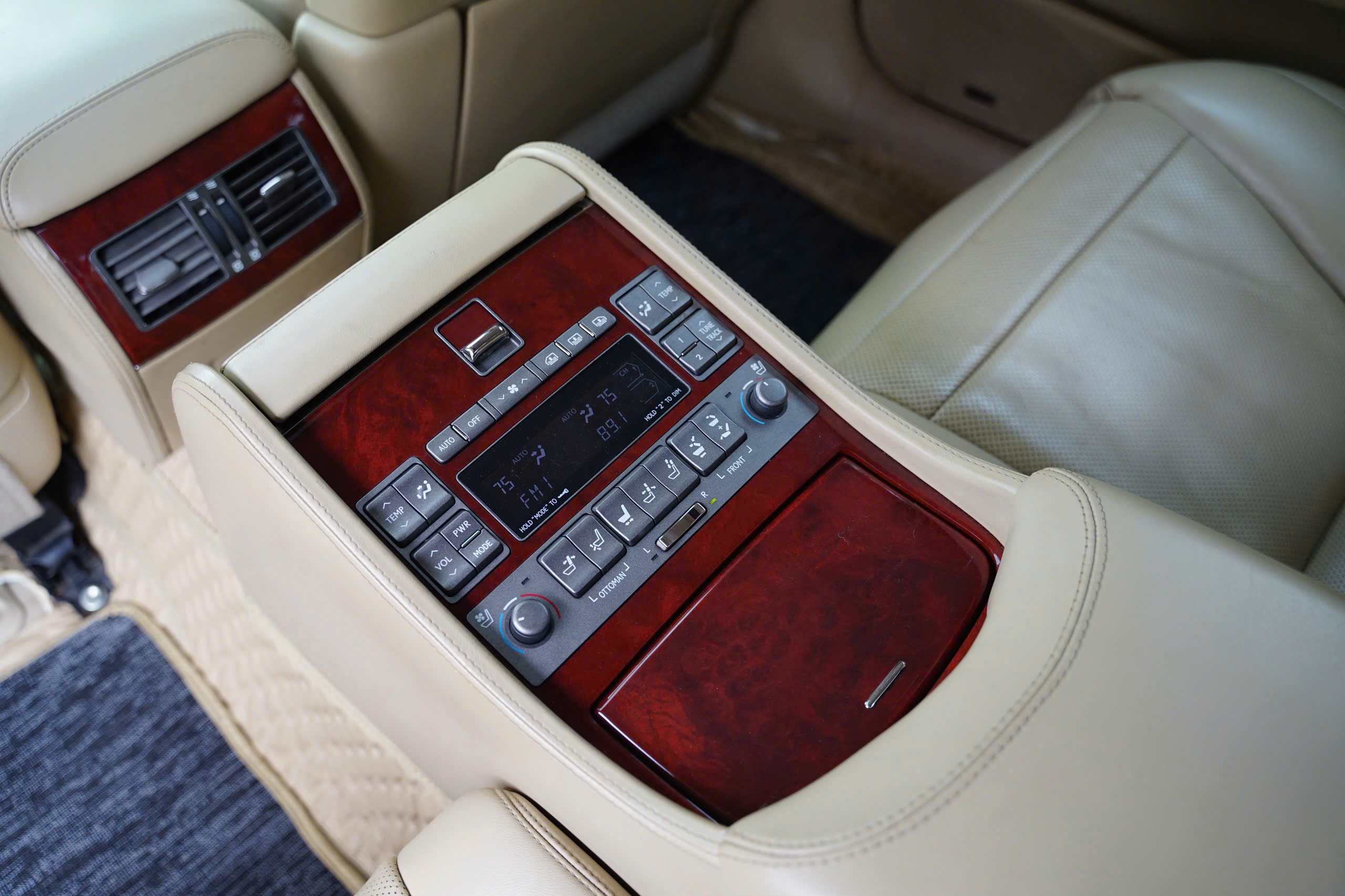 108903873900633607017