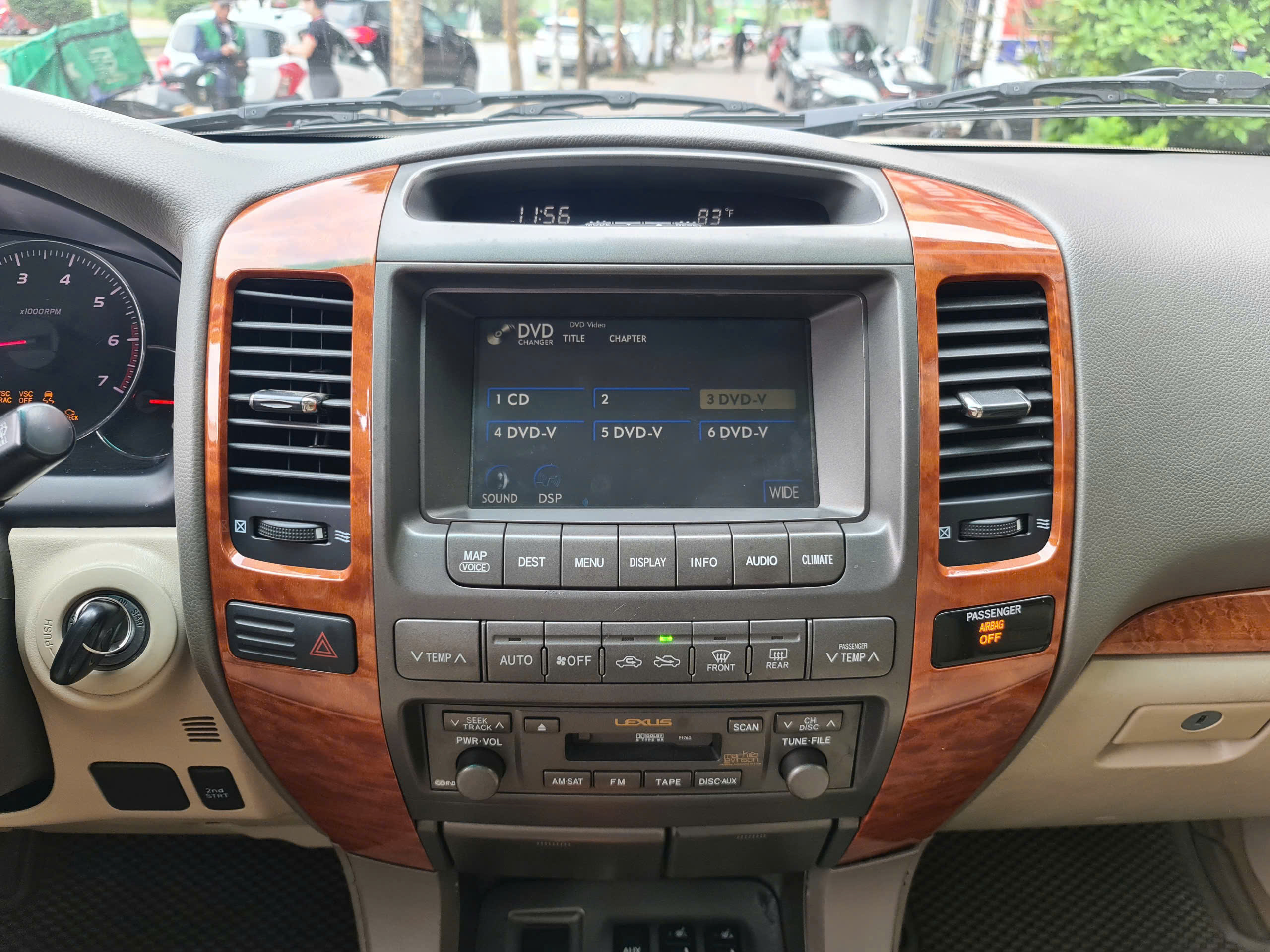 z7649473200424_011_310e4ab597288b2def34c74b1e0378e2