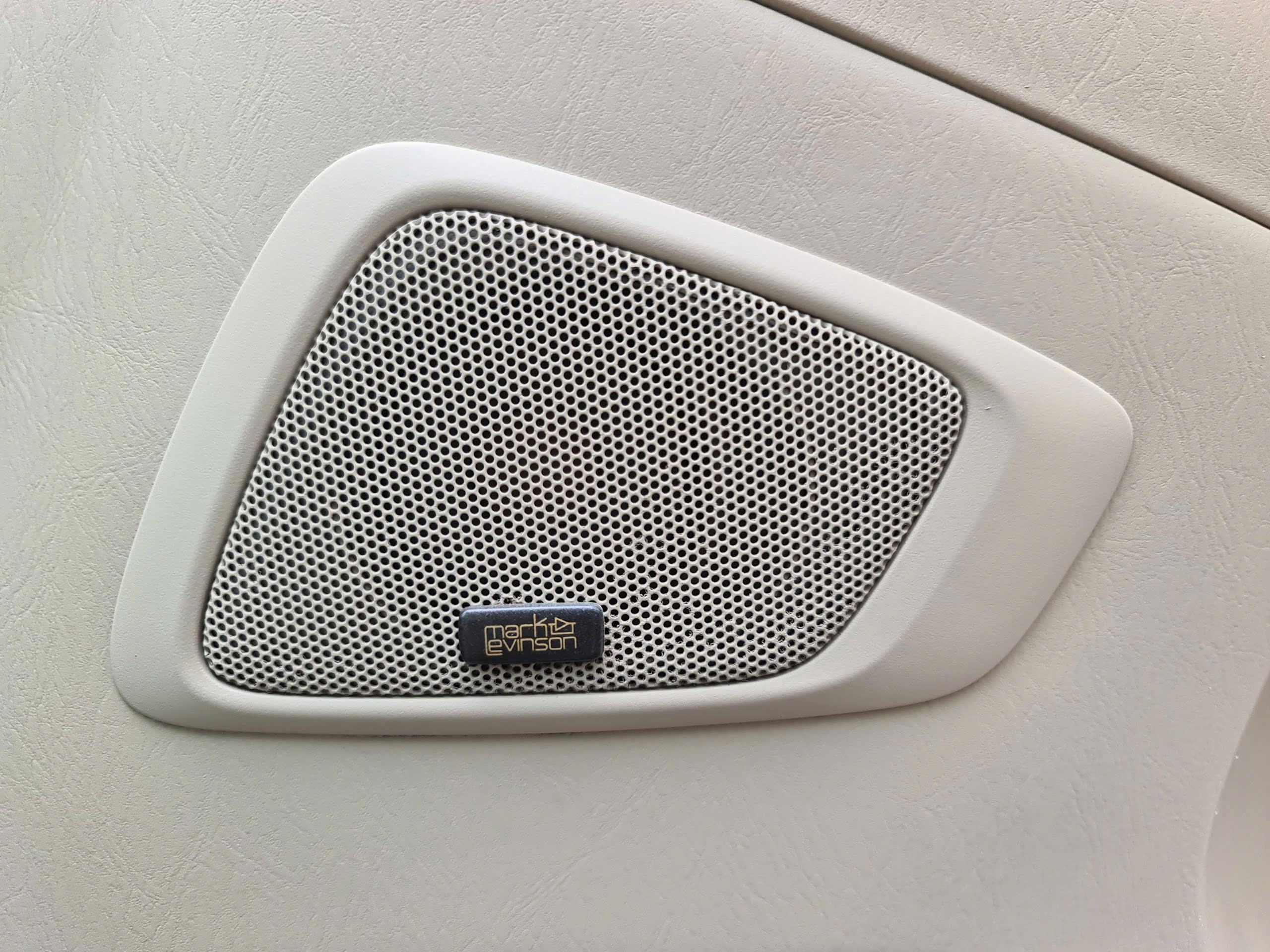 z7649473200424_015_7d57811646e23979279fc893695c9a24