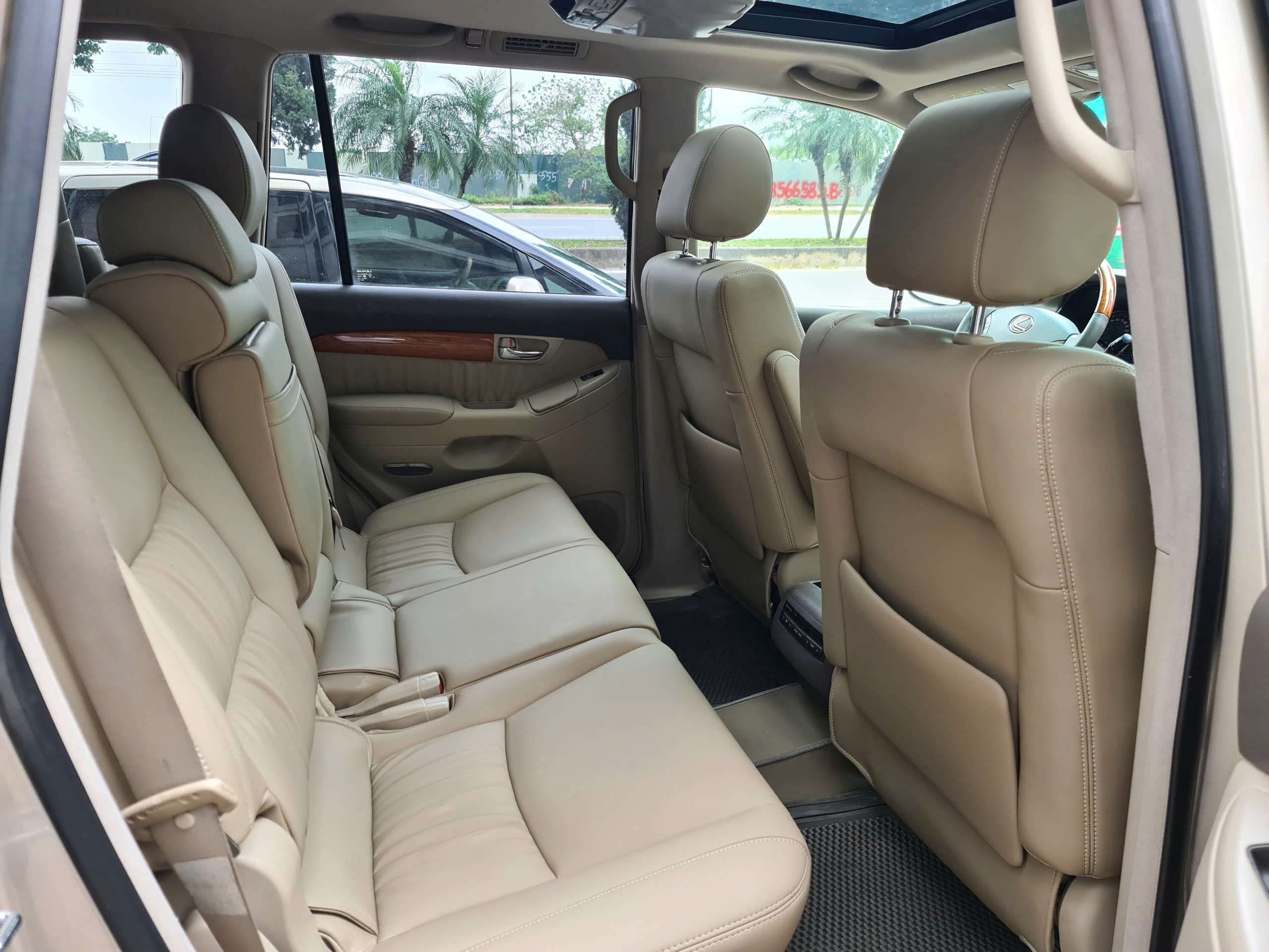 z7649473200424_017_661cfbd25786d768ea40ef33bfd43d05